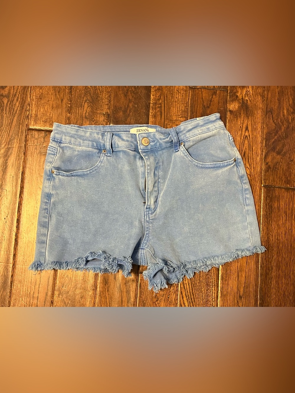 Zenana Light Wash Frayed Hem Denim Shorts